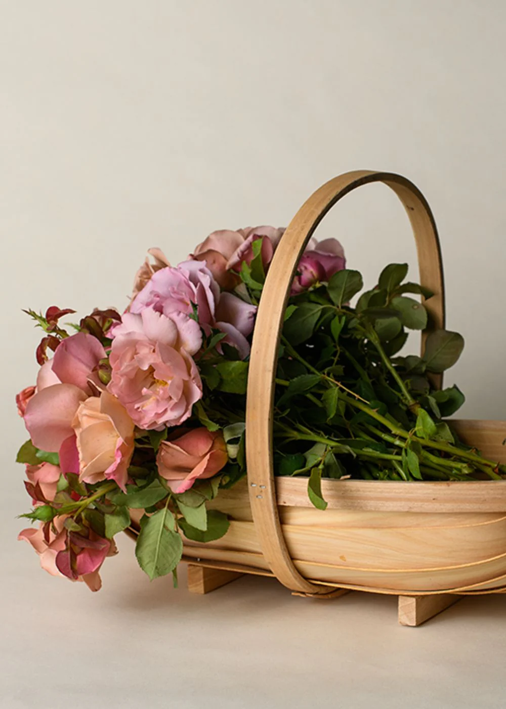 Willow Branch Garden Trug Basket - Image 3