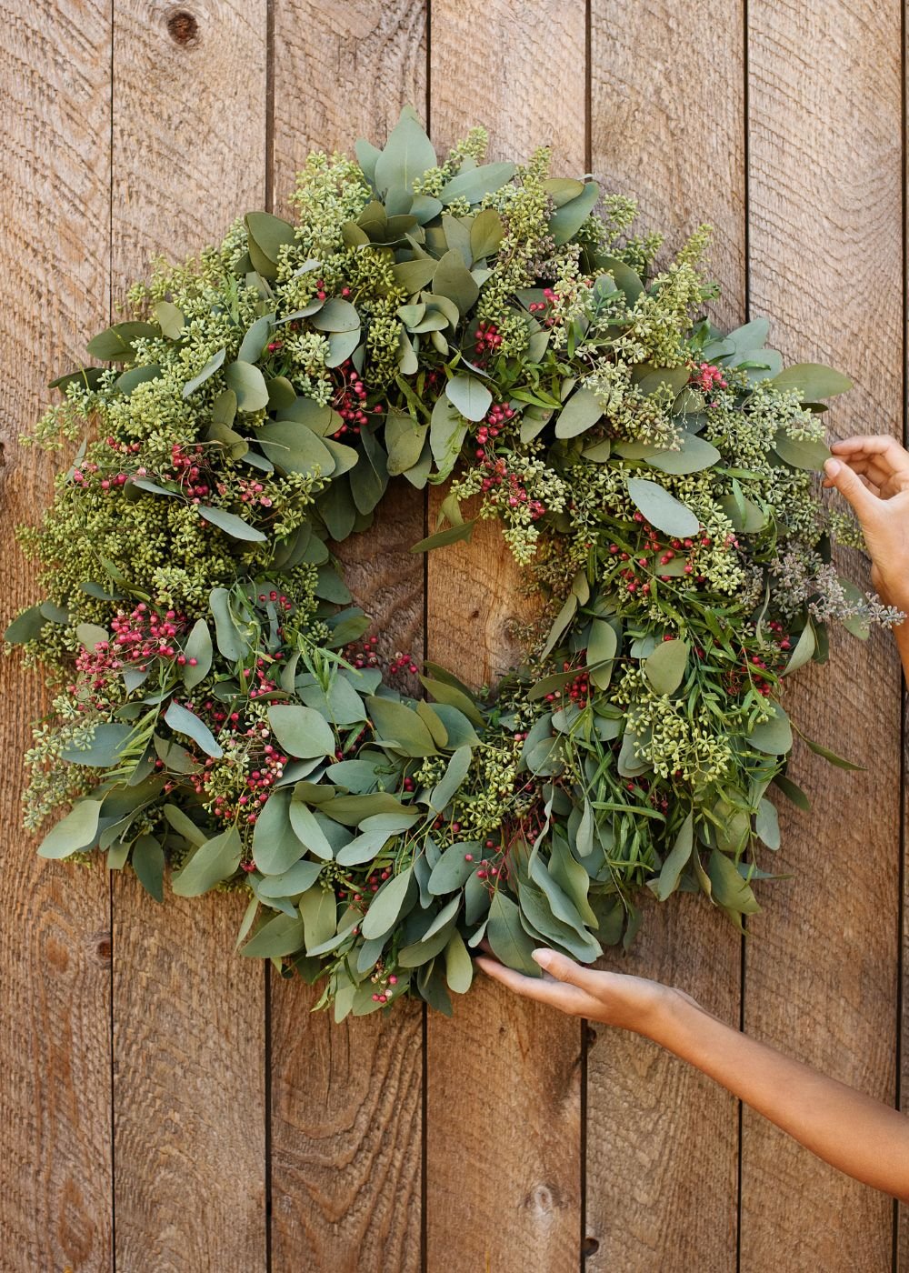 Yuletide Holiday Wreath - Image 5